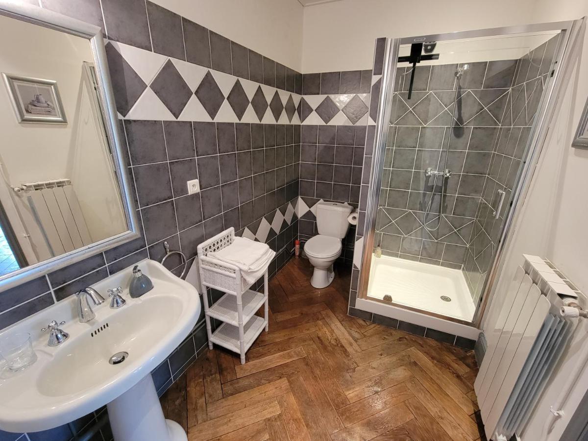 Le Temps Des Cerises Hotel Genolhac Kültér fotó